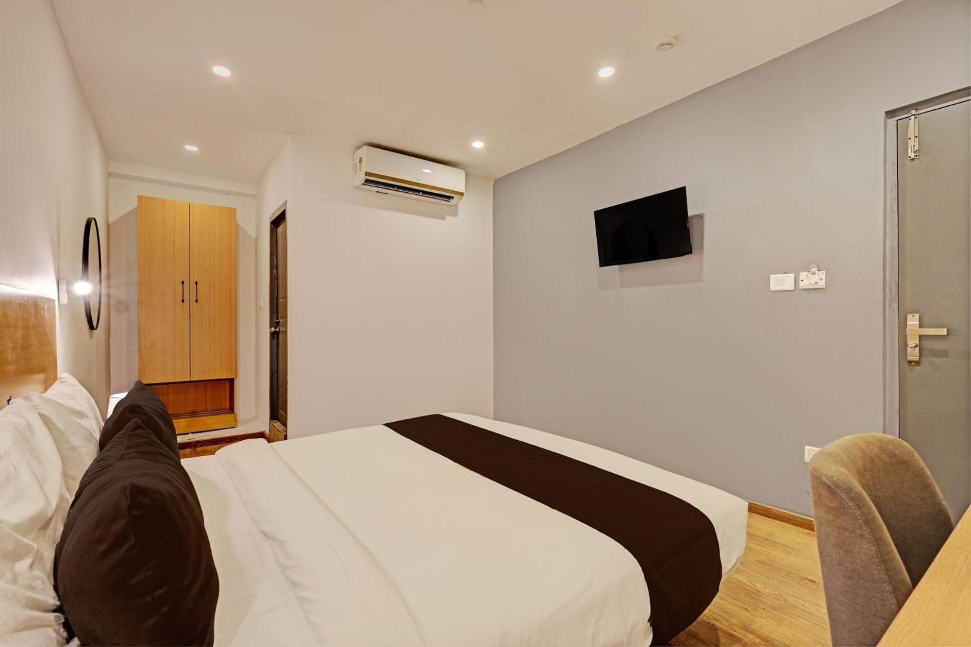 Super Townhouse Ramamurthy Nagar Formerly Navya International Bangalore Buitenkant foto