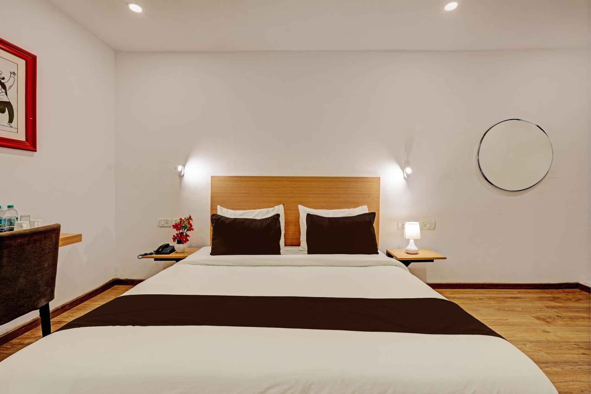 Super Townhouse Ramamurthy Nagar Formerly Navya International Bangalore Buitenkant foto