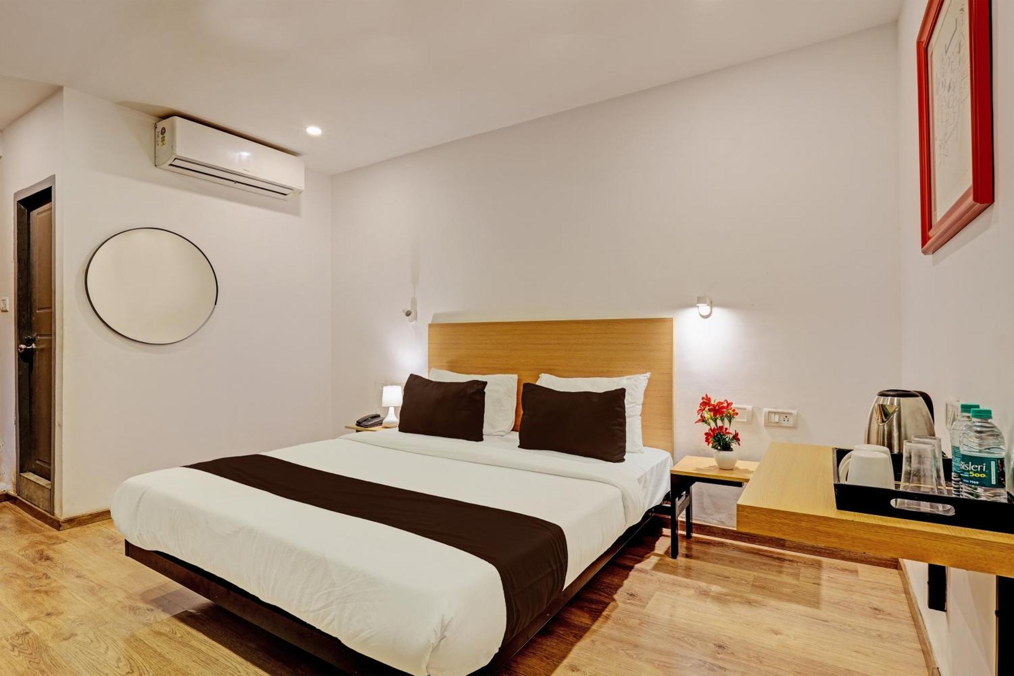 Super Townhouse Ramamurthy Nagar Formerly Navya International Bangalore Buitenkant foto