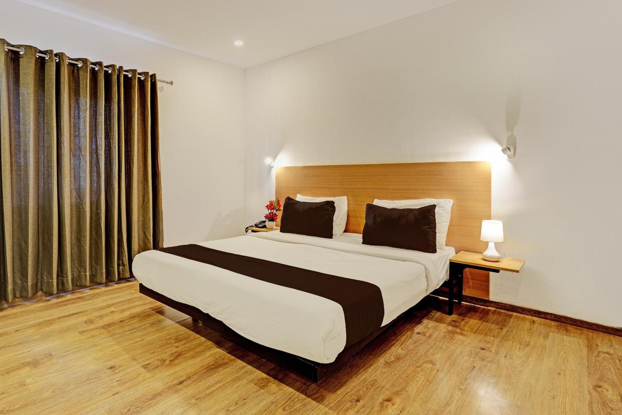 Super Townhouse Ramamurthy Nagar Formerly Navya International Bangalore Buitenkant foto